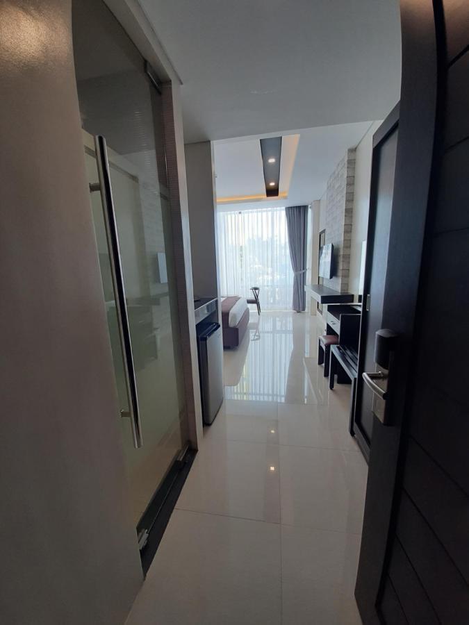 Winrich Hotel 막탄 외부 사진