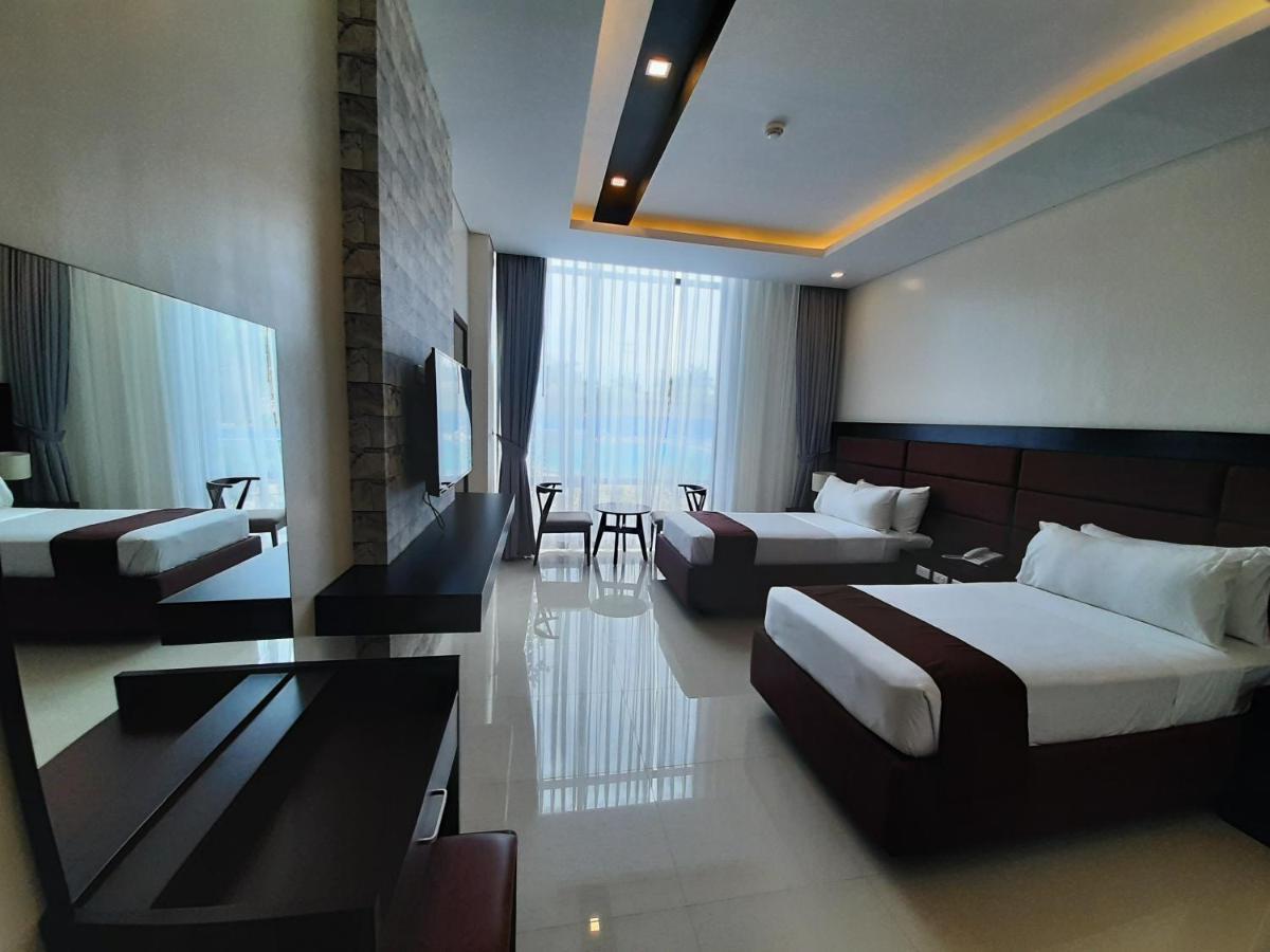 Winrich Hotel 막탄 외부 사진